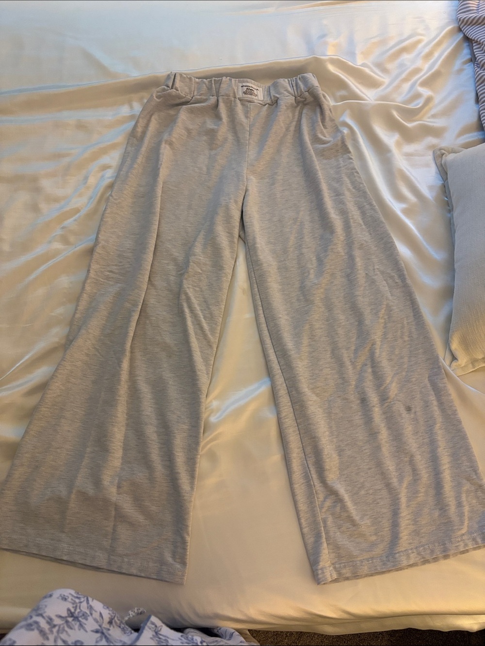 Kids Wide-Leg Lounge Pants - Light Gray